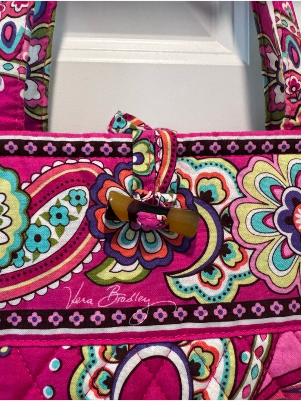 Vera Bradley Bright Pink Floral Cotton Quilted Ladies Tote Bag Purse - Picture 3 of 8